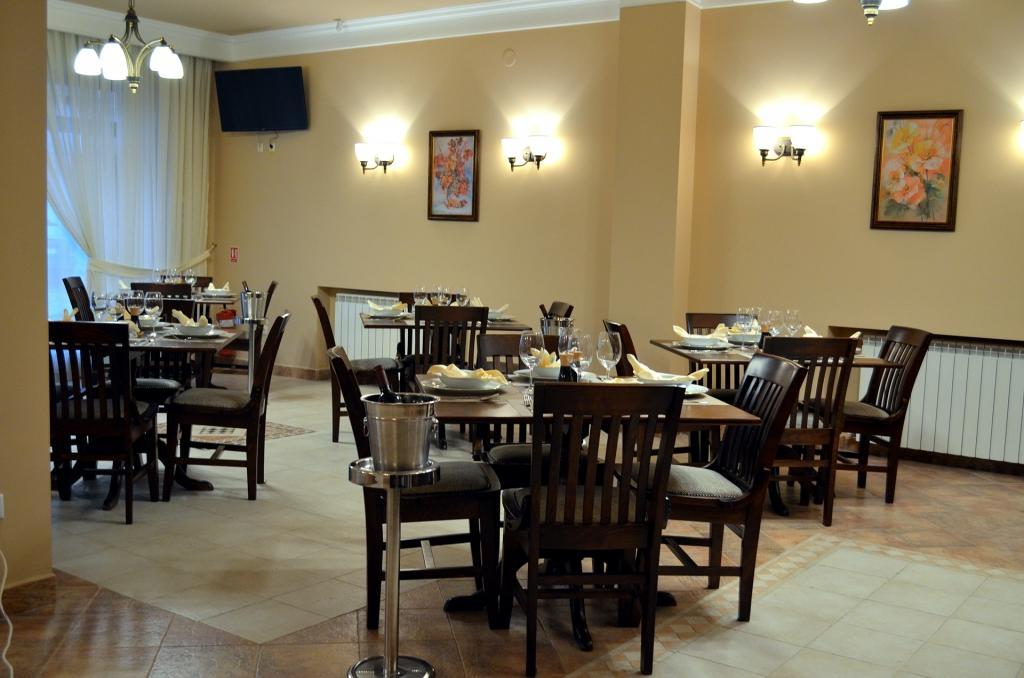 Vila Gardenia Hotel Oradea Ngoại thất bức ảnh